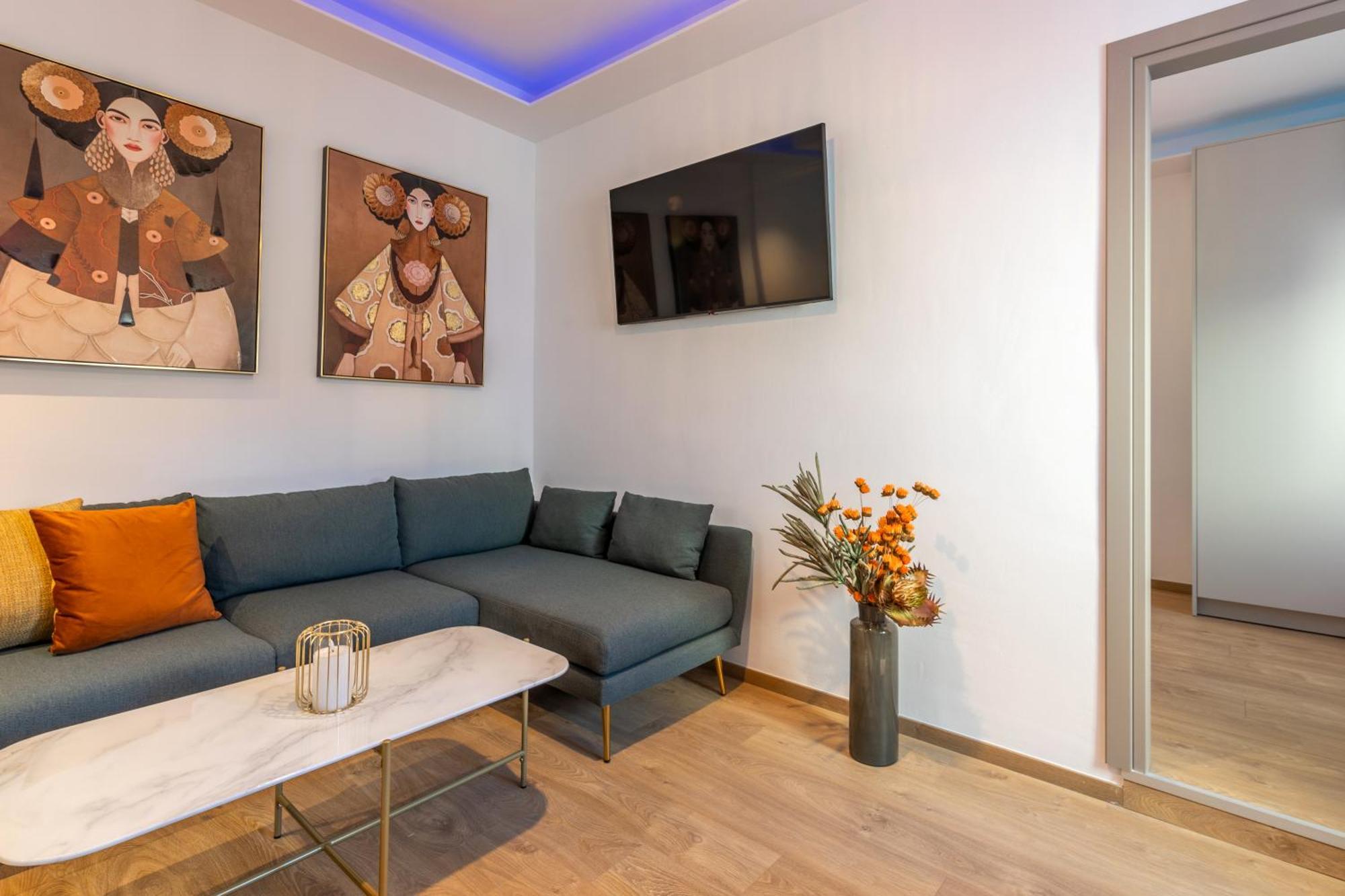 Apartment Efrosini *